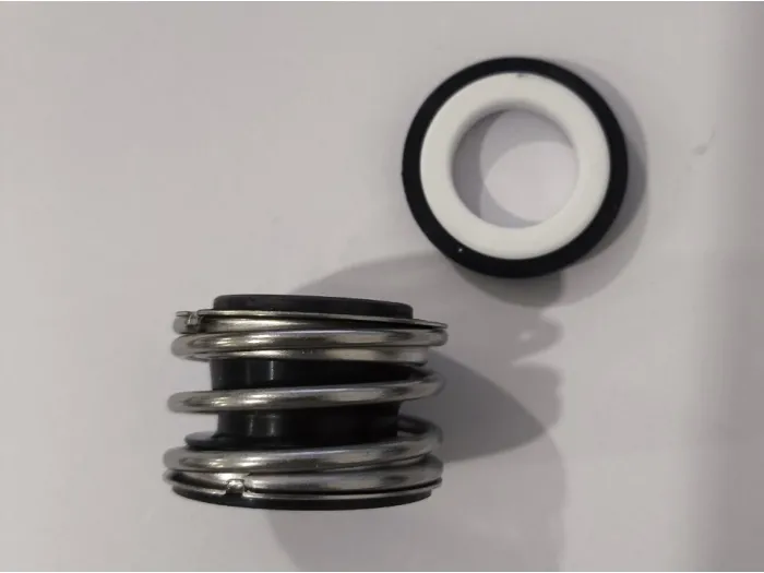 Сальник D14 Matrix CER/CAR/VITON